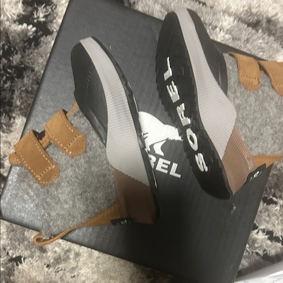 Sorel Brown and Gray Winter Boots - Picture 3 of 4